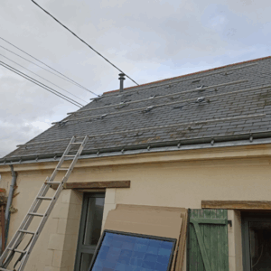 Installation des rails où seront fixés les panneaux
